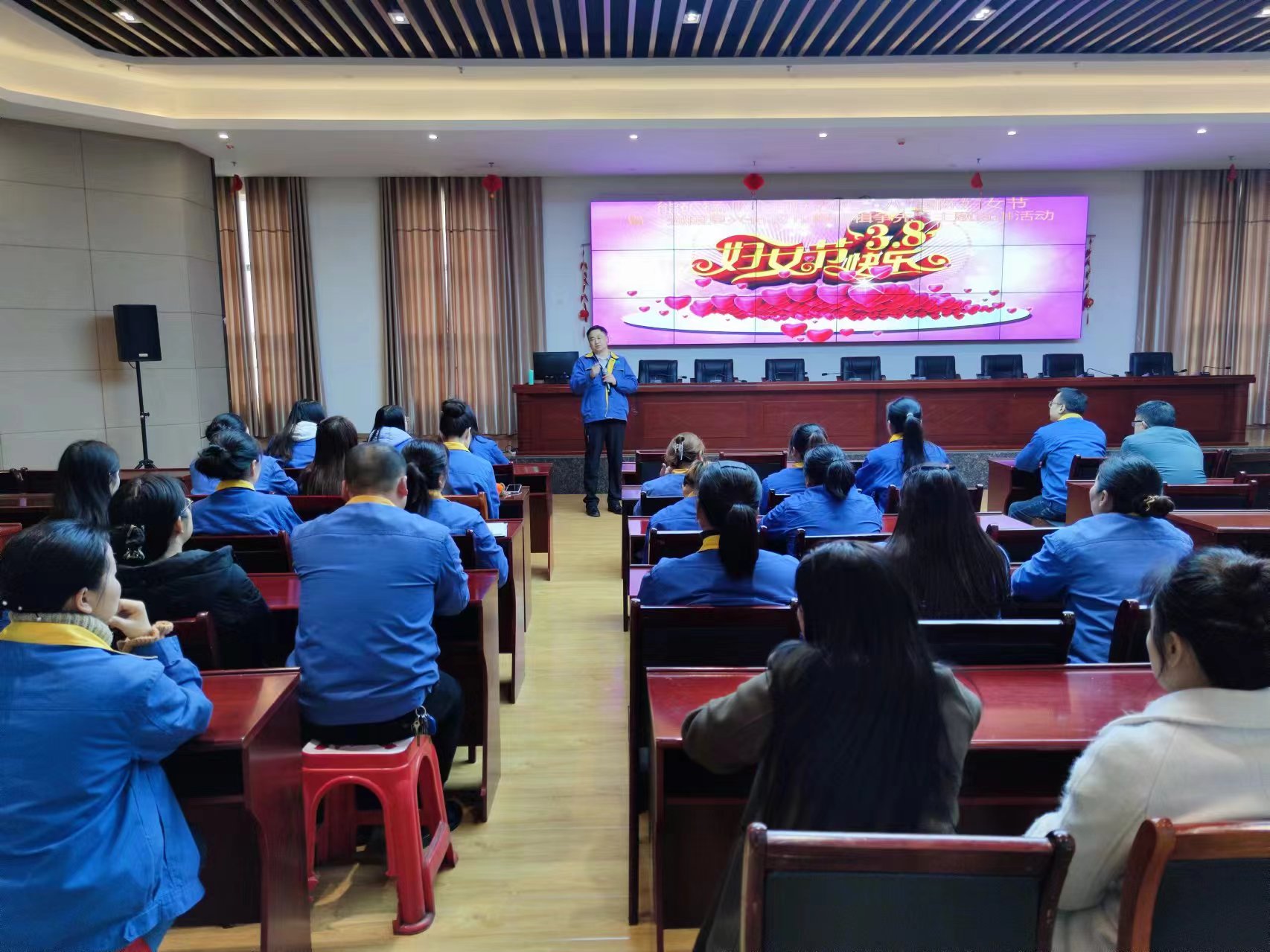 能礦錳業(yè)開展“三八”國際勞動婦女節(jié)紀念活動